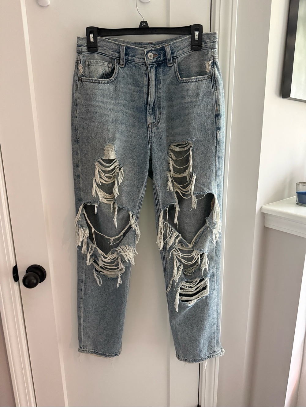American Eagle Outfitters Light Blue Distressed Boyfriend Jeans